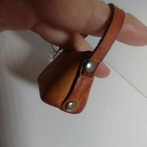 Hand Tooled Miniature Leather Purse Keychain - Picture 4 of 7